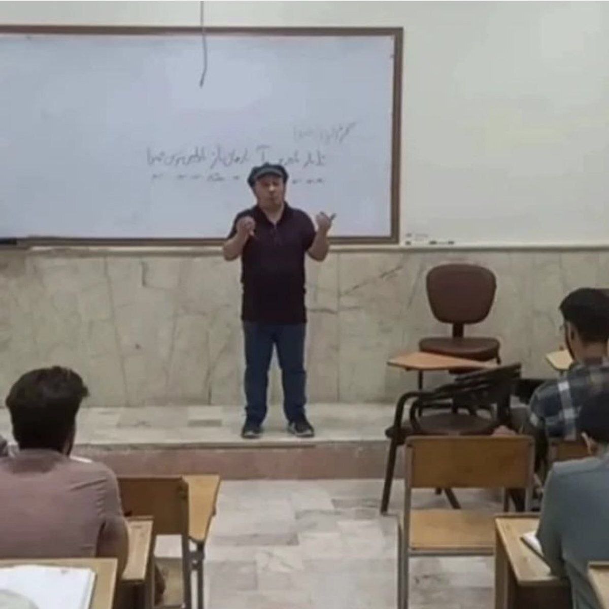 «قلقلی» در مشهد استاد دانشگاه شد! +عکس